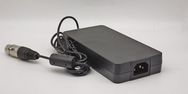 Adaptateur de puissance: clé pour résoudre les problèmes de charge